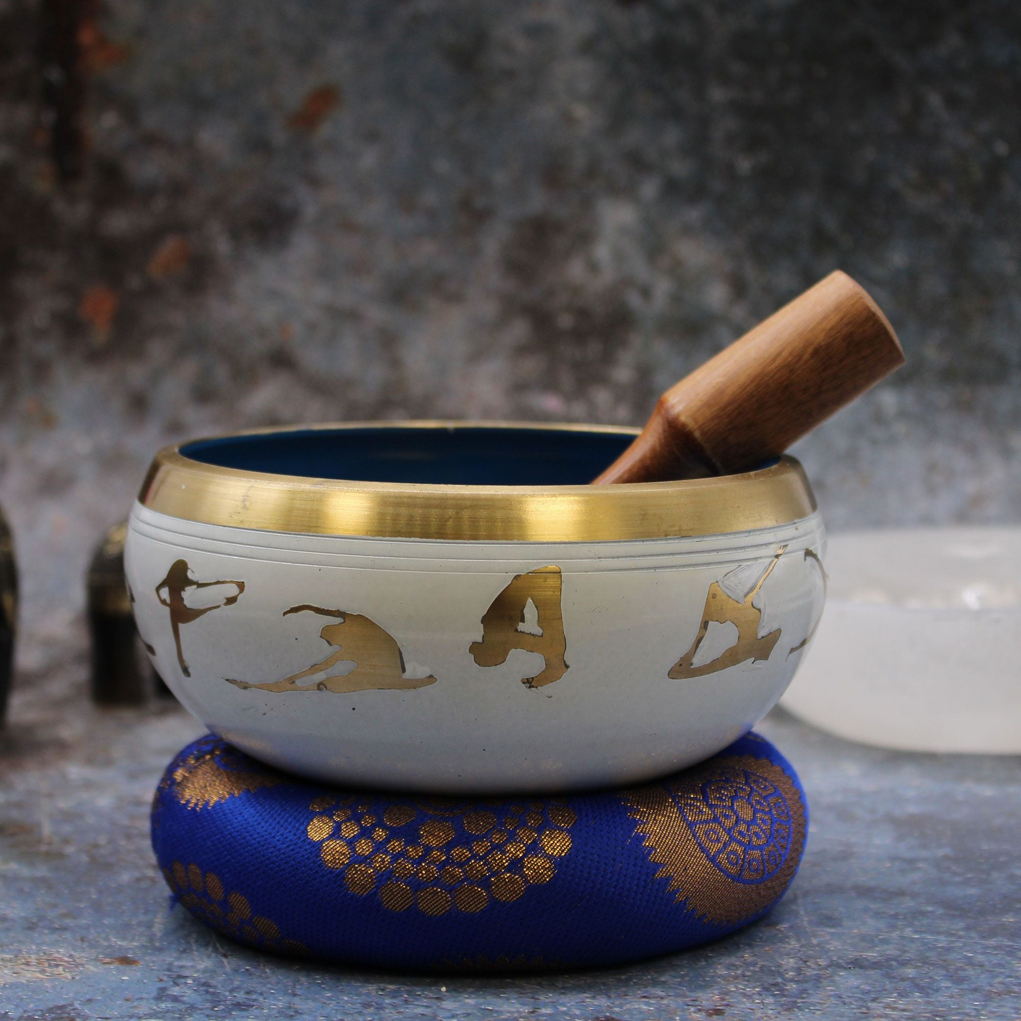 Large Yoga Moves Singing Bowl Set- White/Blue 14x6.5cm