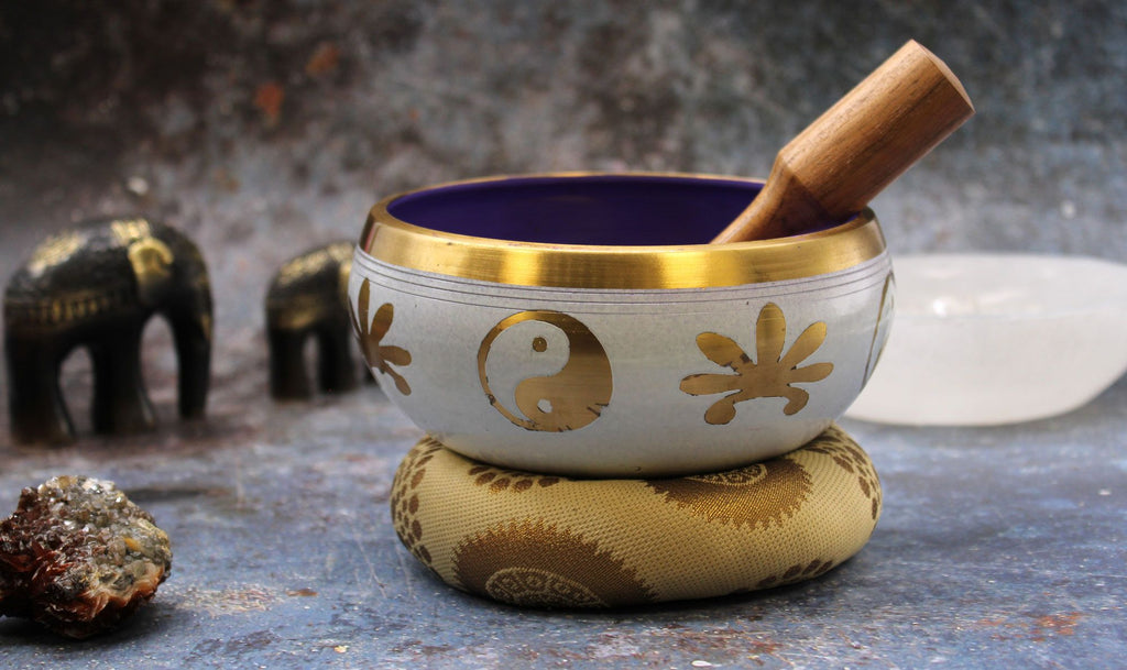 Large Yin & Yang Singing Bowl Set- White/Purple 14cm