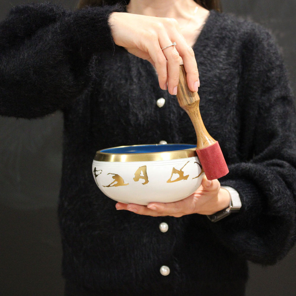 Large Yoga Moves Singing Bowl Set- White/Blue 14x6.5cm